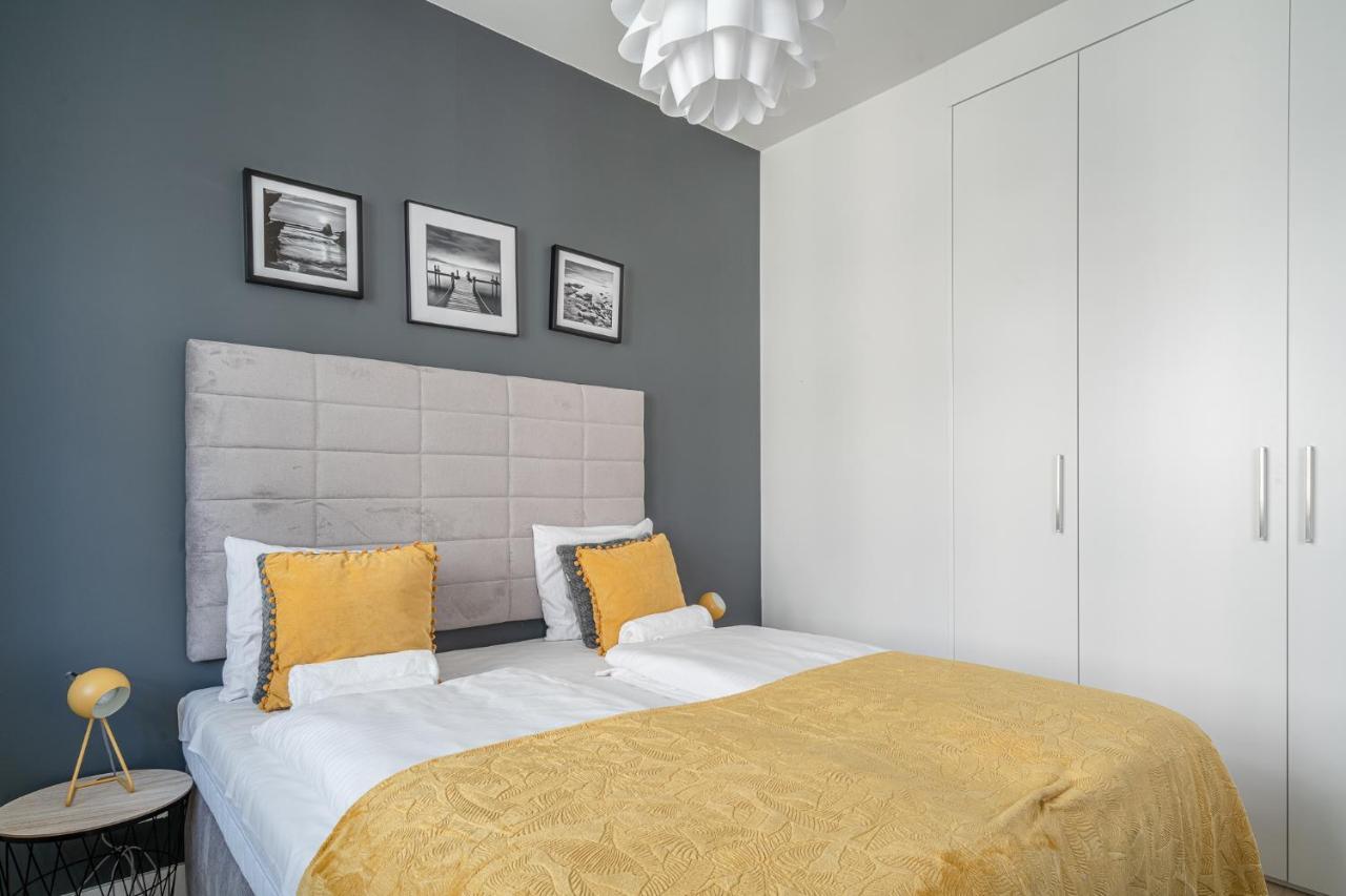 Rentplanet - Apartamenty Mlyn Maria วรอตซวาฟ ภายนอก รูปภาพ